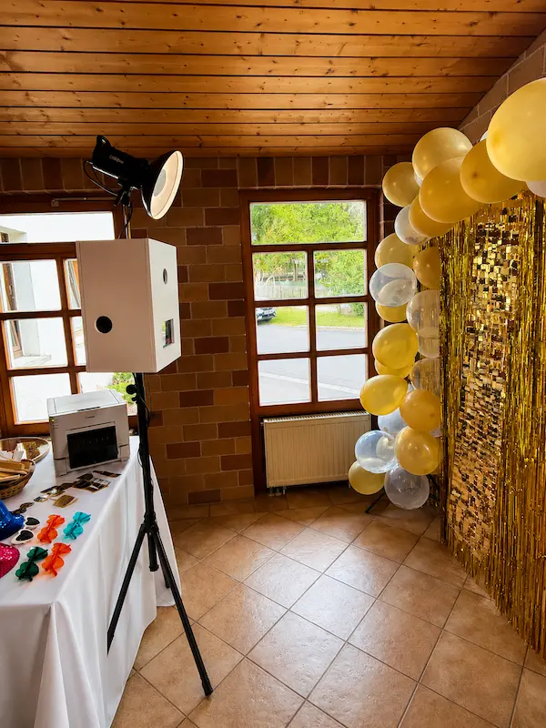 Fotobox bei einer Hochzeit in der Location Am Forsthof in Sulzbach Rosenberg